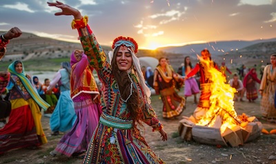 Kurdisches Newroz-Fest mit traditionellem Govend-Tanz