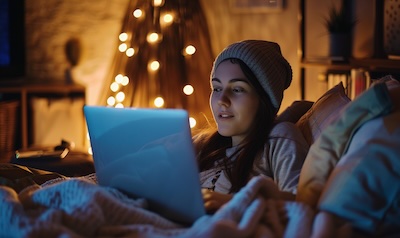 Fremdsprache durch Serien lernen Hörverständnis Untertitel Sprachgefühl