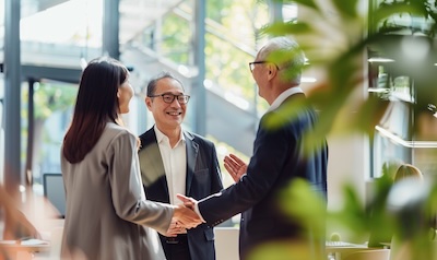 Business Japanisch lernen Geschäftstreffen japanische Kollegen