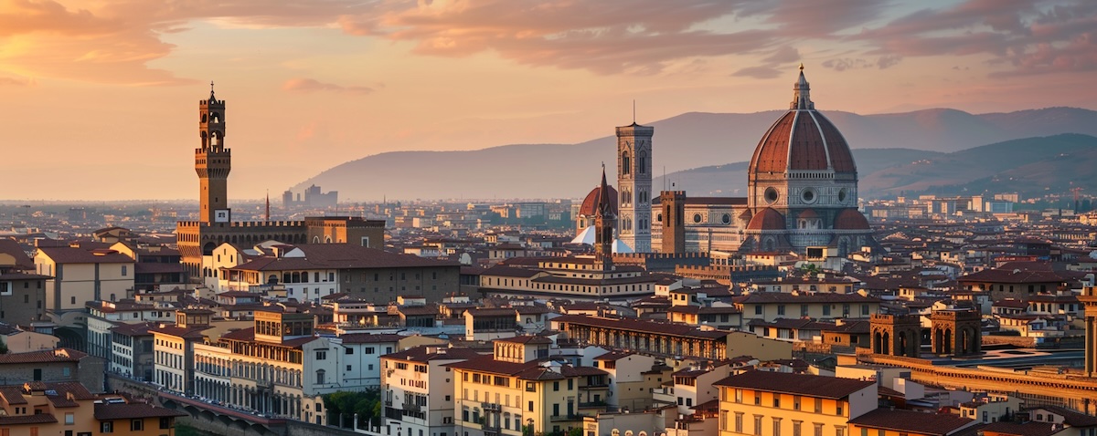 Blick über die Dächer von Florenz mit dem Dom, der Wiege der italienischen Schriftsprache